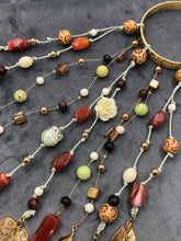 Load image into Gallery viewer, Door Charm Blessing Gold and Shell Butterfly and Leaves