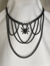 Load image into Gallery viewer, Spider Chain Statement Necklace