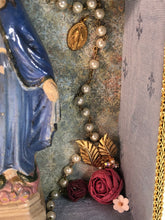 Load image into Gallery viewer, Cigar Box Nicho Shrine Virgin Mary Rosary