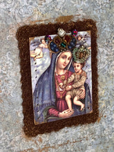 Load image into Gallery viewer, Holy Night Cigar Tin Nicho Shrine