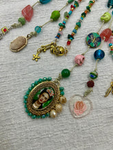 Load image into Gallery viewer, Door Charm Frida Kahlo.
