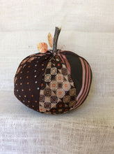 Load image into Gallery viewer, Squat Men&#39;s Ties Pumpkin Dark Brown Orange
