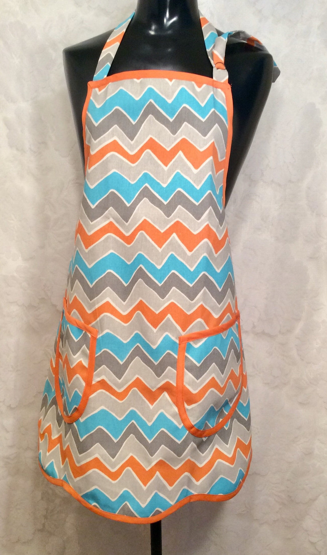 Full Apron Curvy BBQ Style Orange/Turquoise