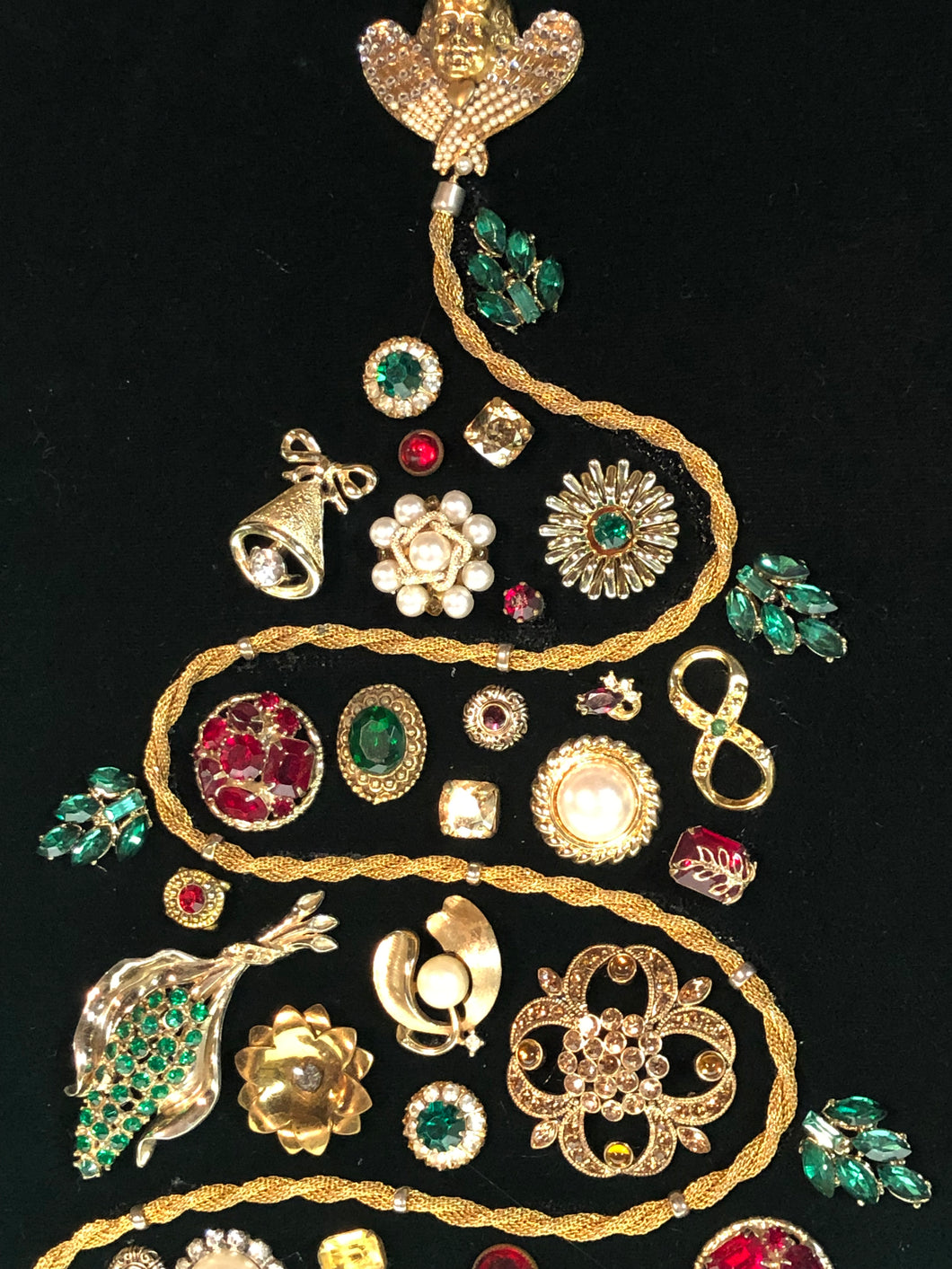 Splendiferous Jewelry Tree